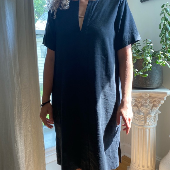 Theory Linen V-neck Shift Dress - Picture 2 of 3